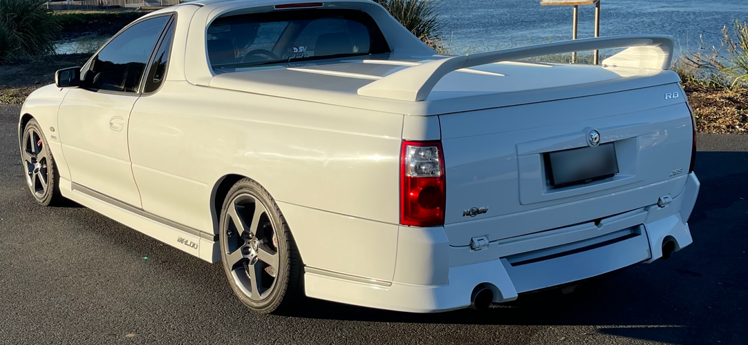 VU VZ Ute Rear Spoiler Hard Lid